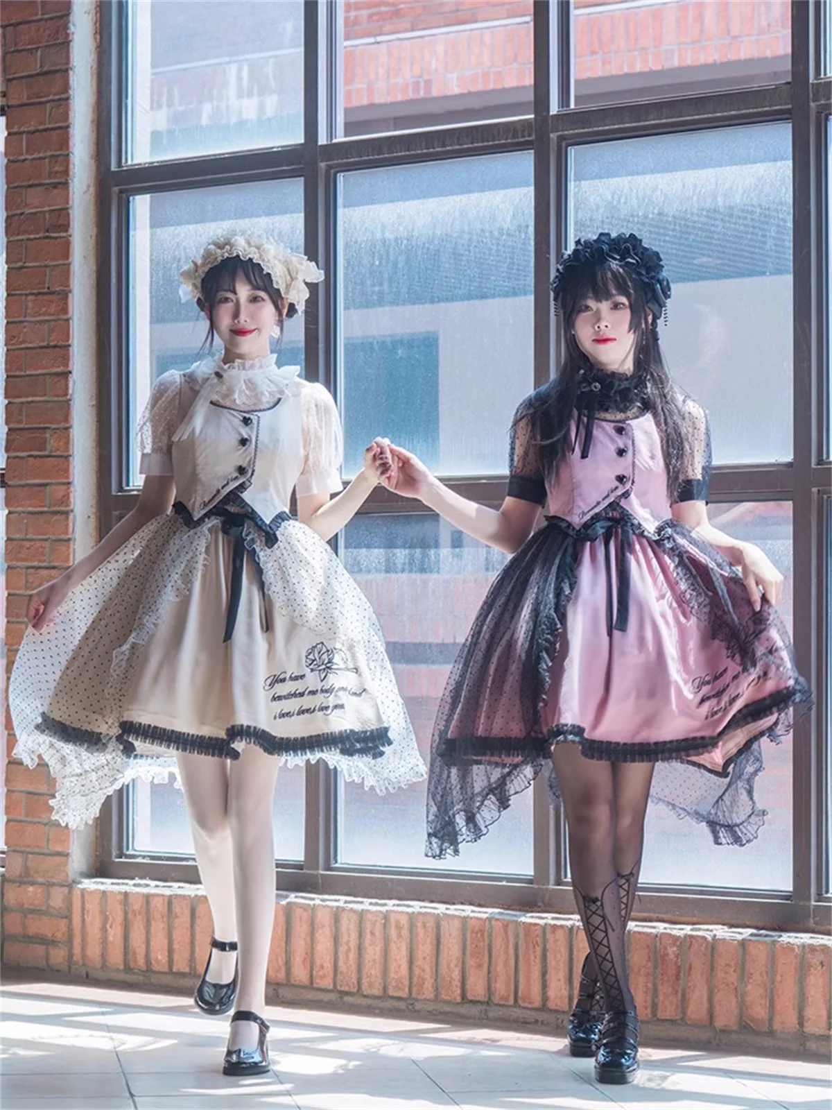 Japoński słodki styl Cosplay Lolita Girls Jsk Kawaii Loli garnitur śliczne koronkowe kropki siatka nadruk liter haftowana róża sukienka