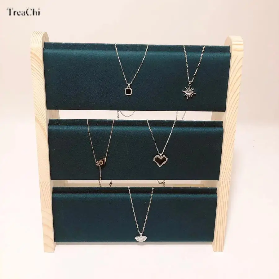 

Большая трехъярусная подставка для ожерелий и кулонов из массива дерева с отделкой из кожи и бархата, доступна в различных цветах