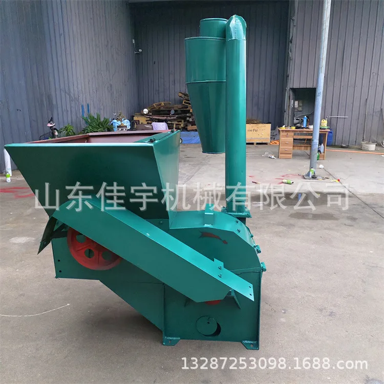 Large scale wheat bran and straw crusher, wheat straw processing equipment, breeding cattle, sheep, and pigs, rice bran machine