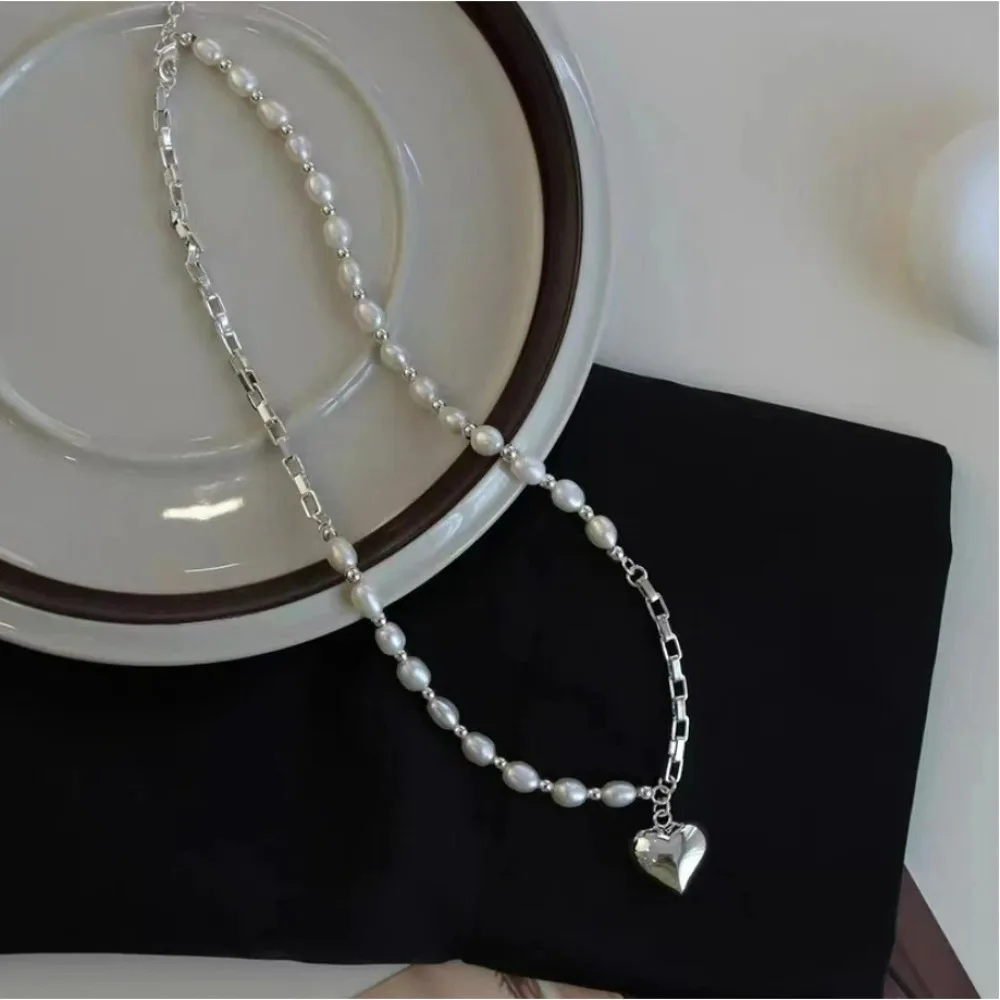 

New Niche Design Natural Freshwater Pearl Asymmetric Splicing Clavicle Chain Love Pendant Necklace for Women Popular Jewelry