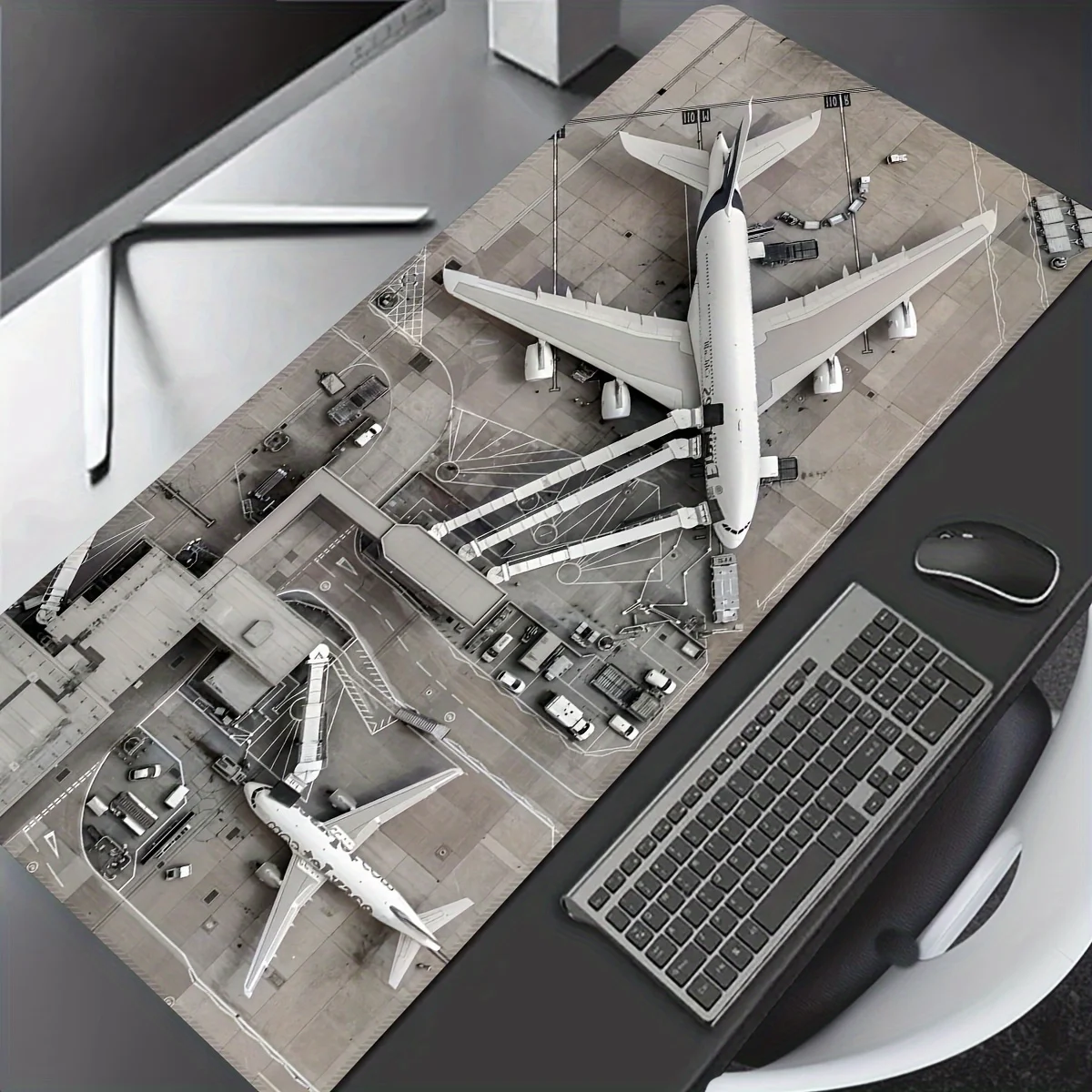 

Airplane Airport Design Mouse Pad Large Rubber Anti-slip PC Desk Accessories Mousepad for Office & Gamer Keyboard Mats Decor Mat