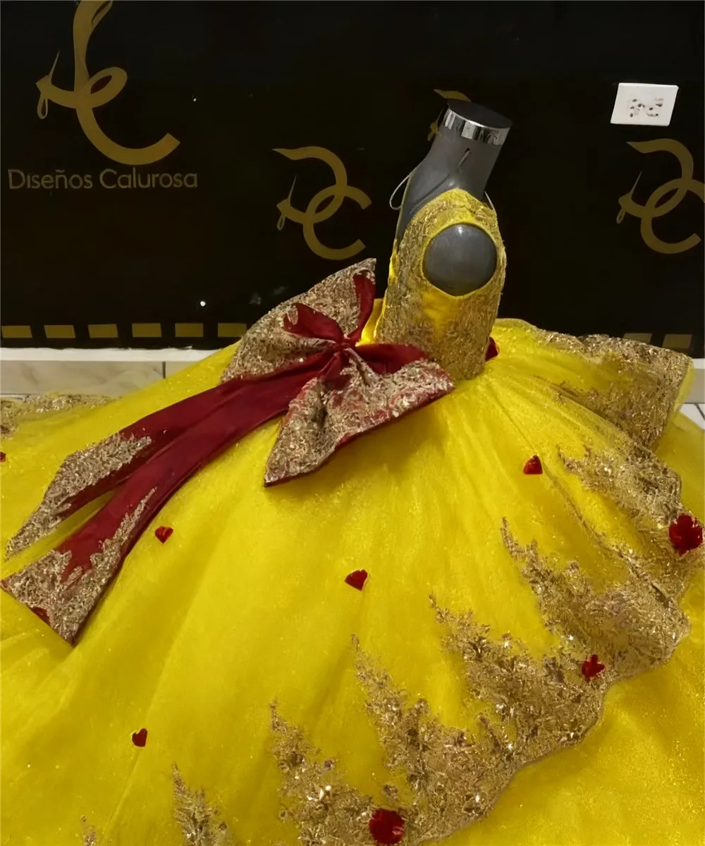 Luxe pluizige bloemenmeisjesjurk voor bruiloft applicaties kant mouwloos lovertjes strik gelaagde kinderverjaardagsfeestje avond baljurk