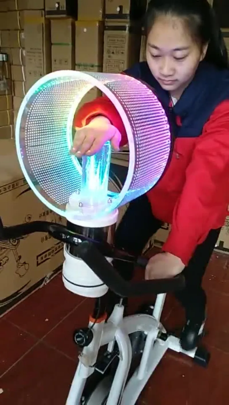 Pedal juicer, spinning bicycle self-generated juice