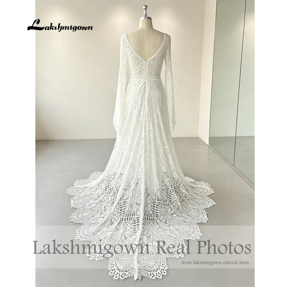 Lakshmigown V-Ausschnitt, ausgestellte Ärmel, Boho-Spitze, Brautkleid in Übergröße, Bohemian-Brautkleid, offener Rücken, Robe Mariee, nach Maß gefertigt. – Detail 6