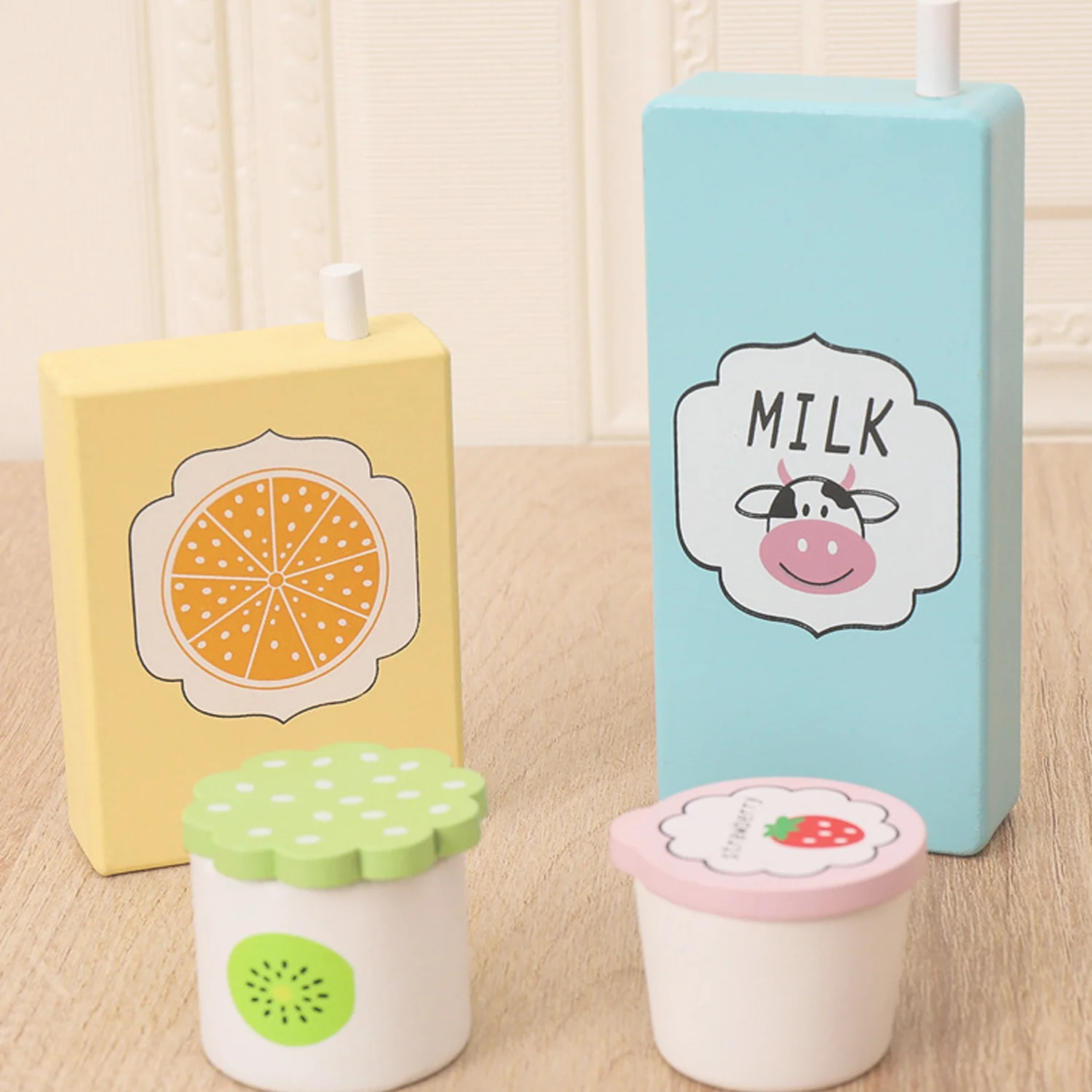 Simulazione in legno di un giocattolo da cucina per colazione americana, un giocattolo da cucina di simulazione di ruolo