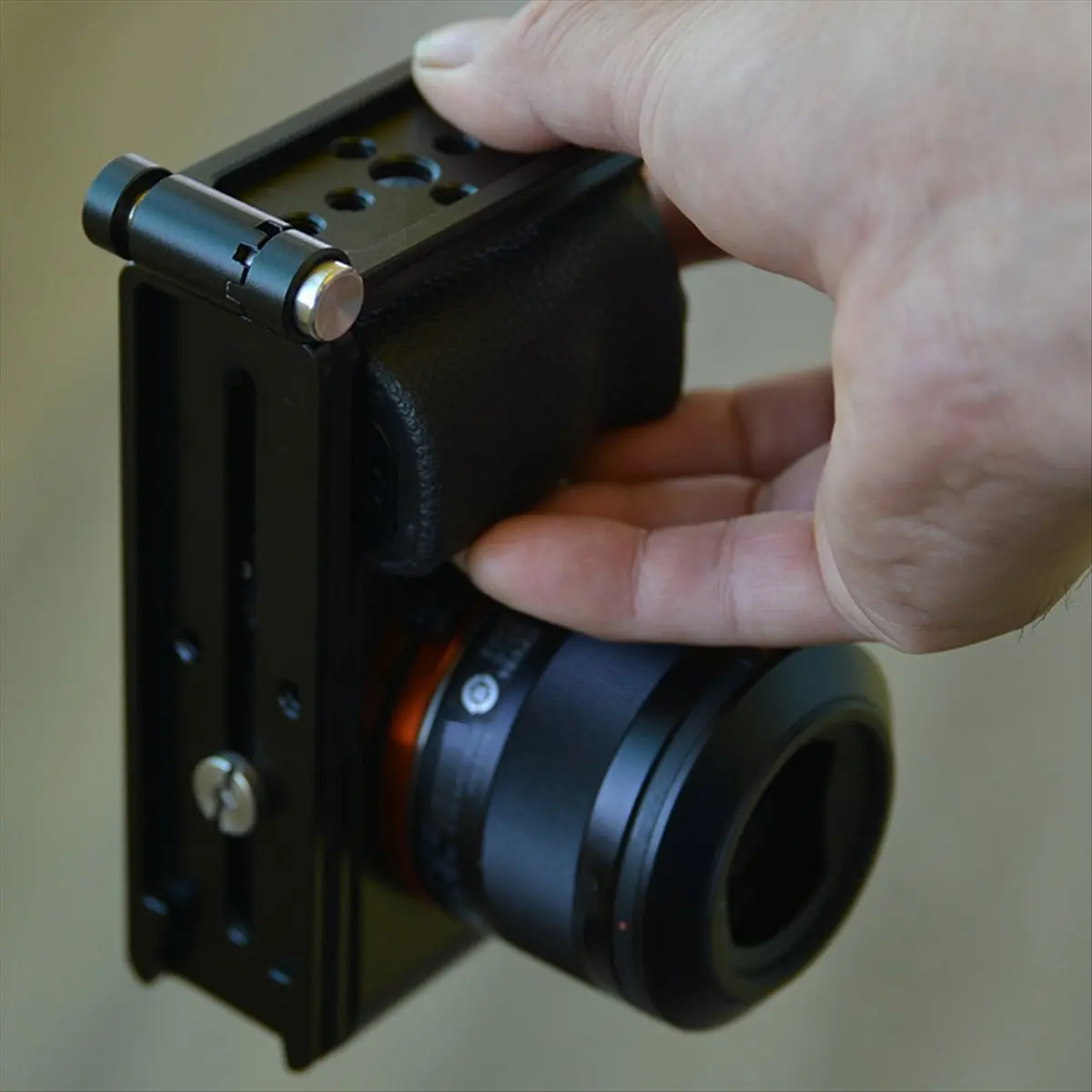 ABAN Universal L-Plate L Bracket Folding Arca Compatible Tripod Head Cold Shoe QR Quick Release Plate Vertical Photo