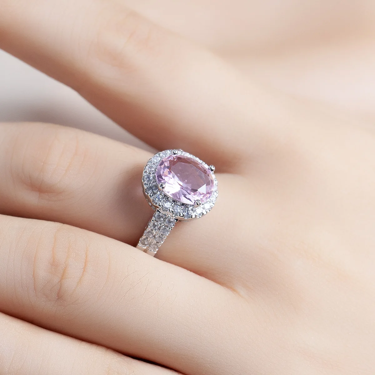 S925 sterling silver ring hot sale new pink crystal diamond egg shape female pink zircon