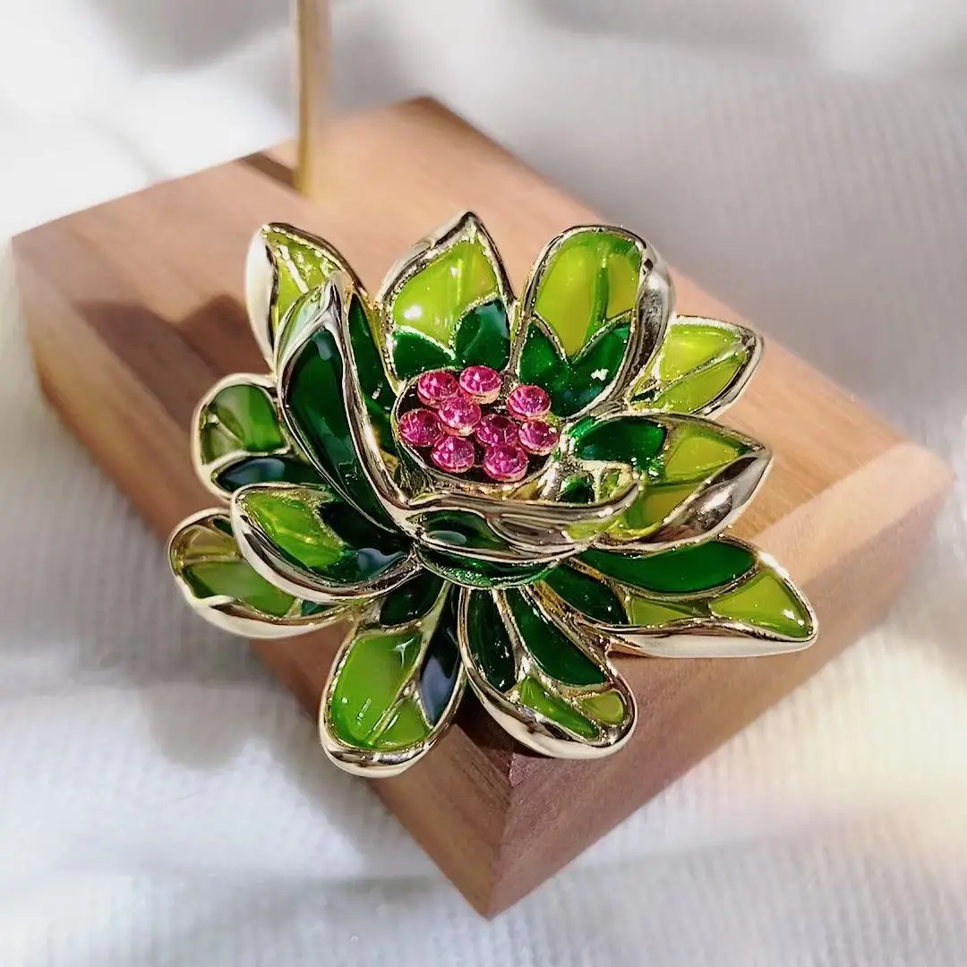 

Lotus Green Leaf Brooch Light Luxury Green Brooch China-Chic Style Enamel Color Senior Sense Suit Anti Stray Accessories