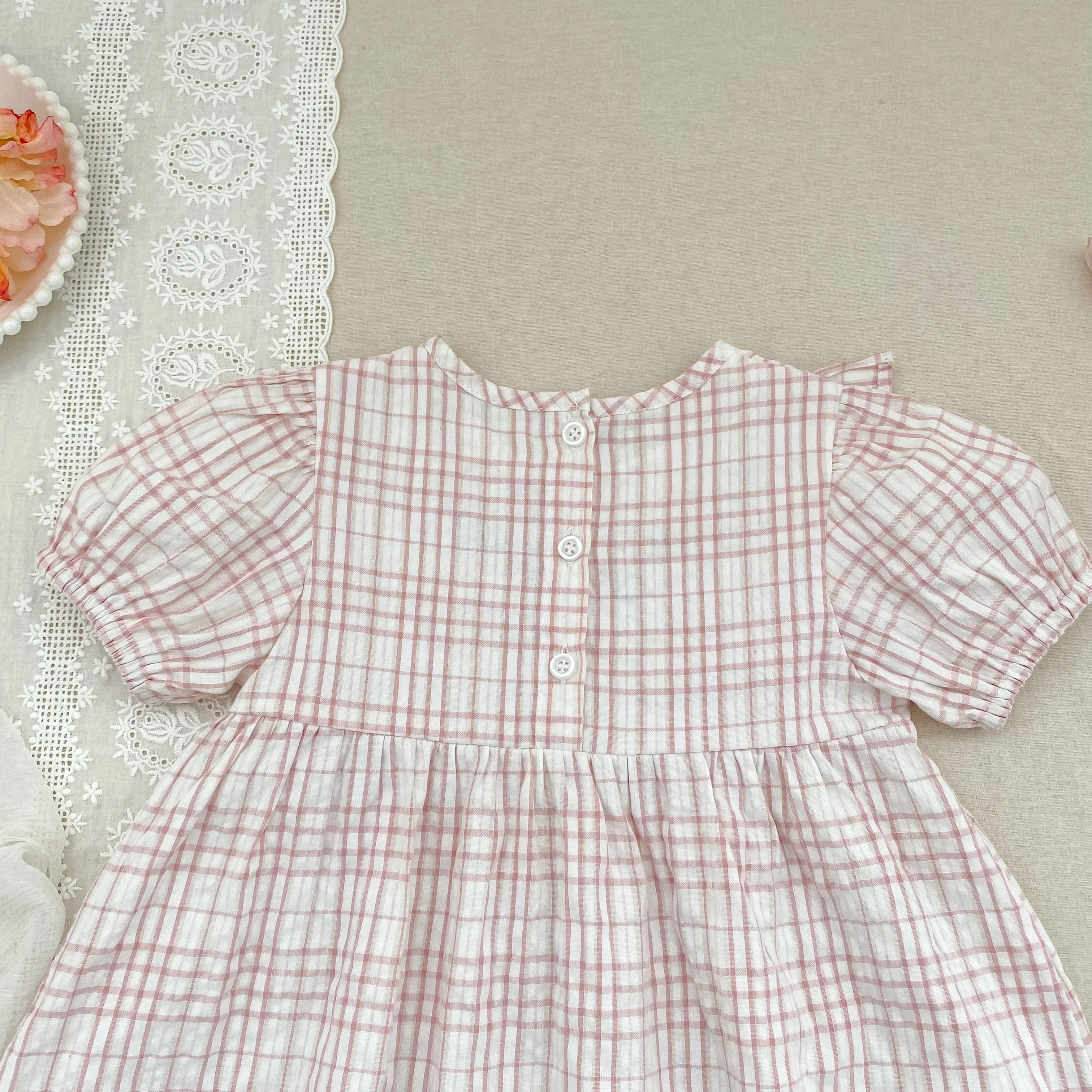 2026 Sommer-Schwesterkleidung 0-24M Baby Mädchen Kurzarm-Body mit Gitter-Stickerei 2-6 Jahre Süße Partykleider für Kinder – Detail 23