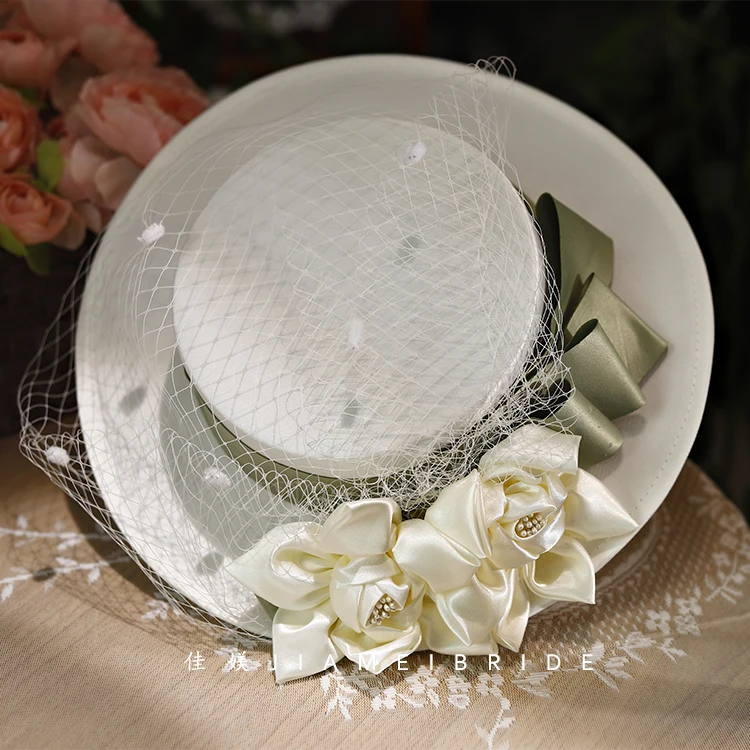 Original design Women White Wedding Hat Satin Flower Fedoras With Face Veil Bride Photo Shoot Party Flat Fascinators Headpieces