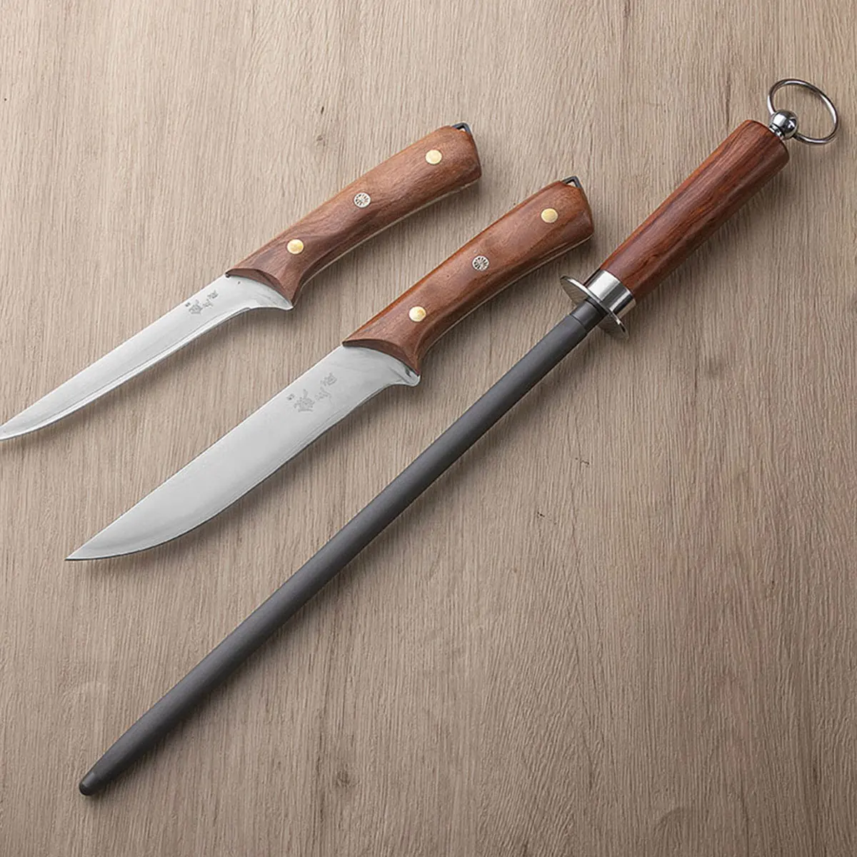 

High-Hardness Black Steel Sharpening Rod | Professional Chef & Hunter Tool for Kitchen/Home/Hunting | with Durable Grip