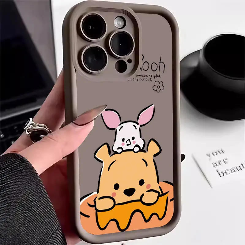 Custodia per telefono in Silicone liquido Pooh Bear per iPhone 15 14 13 12 11 Pro Max XS X XR 8 7 6S 6 Plus SE 2020 Cover morbida antiurto Funda