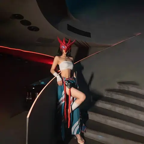 8 best sales lol-kostym - №5