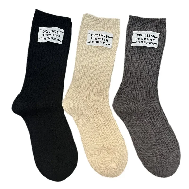 New Long Socks Men\'s Women\'s Fashion Cloth Label Numbers Tube Socks Decoration Skateboard Casual Sports Cotton Mid-tube Sock