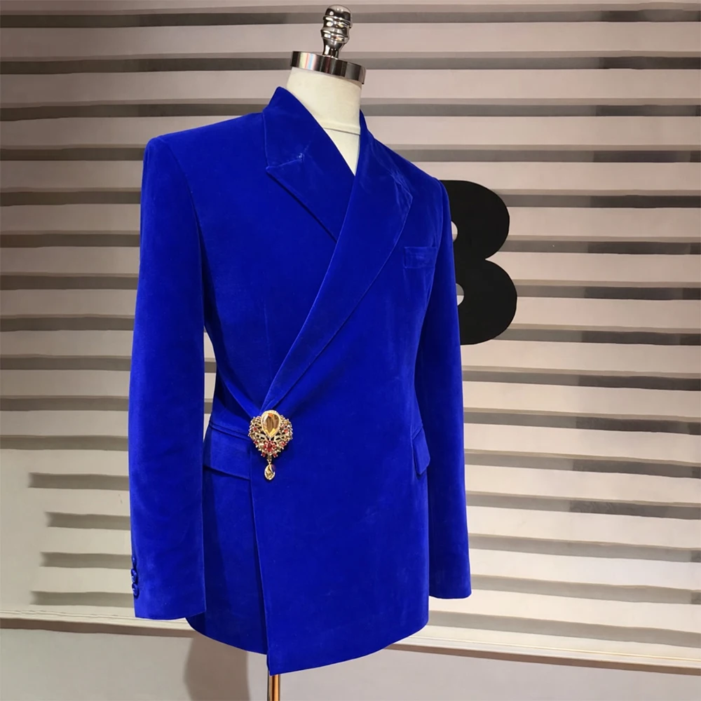 

Elegant Men's Suits 2026 One-Button Peak Lapel Slim Fit Velvet Regular Length 2 Piece Jacket Pants Outfits Costume Homme