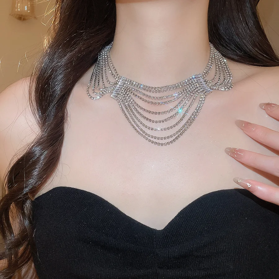 

Luxury Multilayers Crystal Chokers Necklaces for Women Rhinestone Chains Necklaces Statements Jewelry Wedding Party Gift
