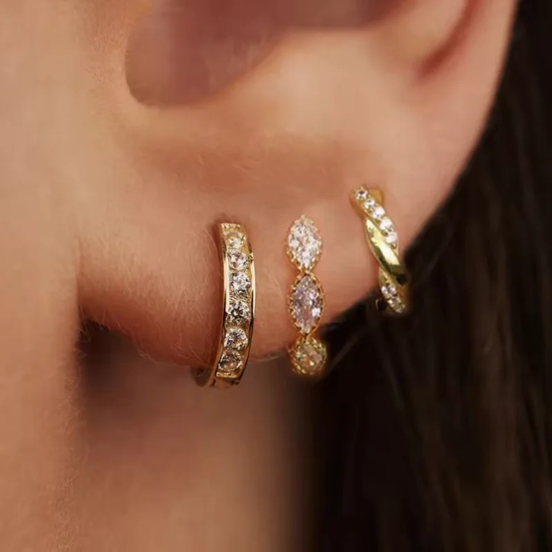 3-teiliges exquisites Zirkon-Creolen-Set mit kleinen Huggies für Damen, Edelstahl, einzigartiger Knorpel-Ohrring-Piercing-Schmuck