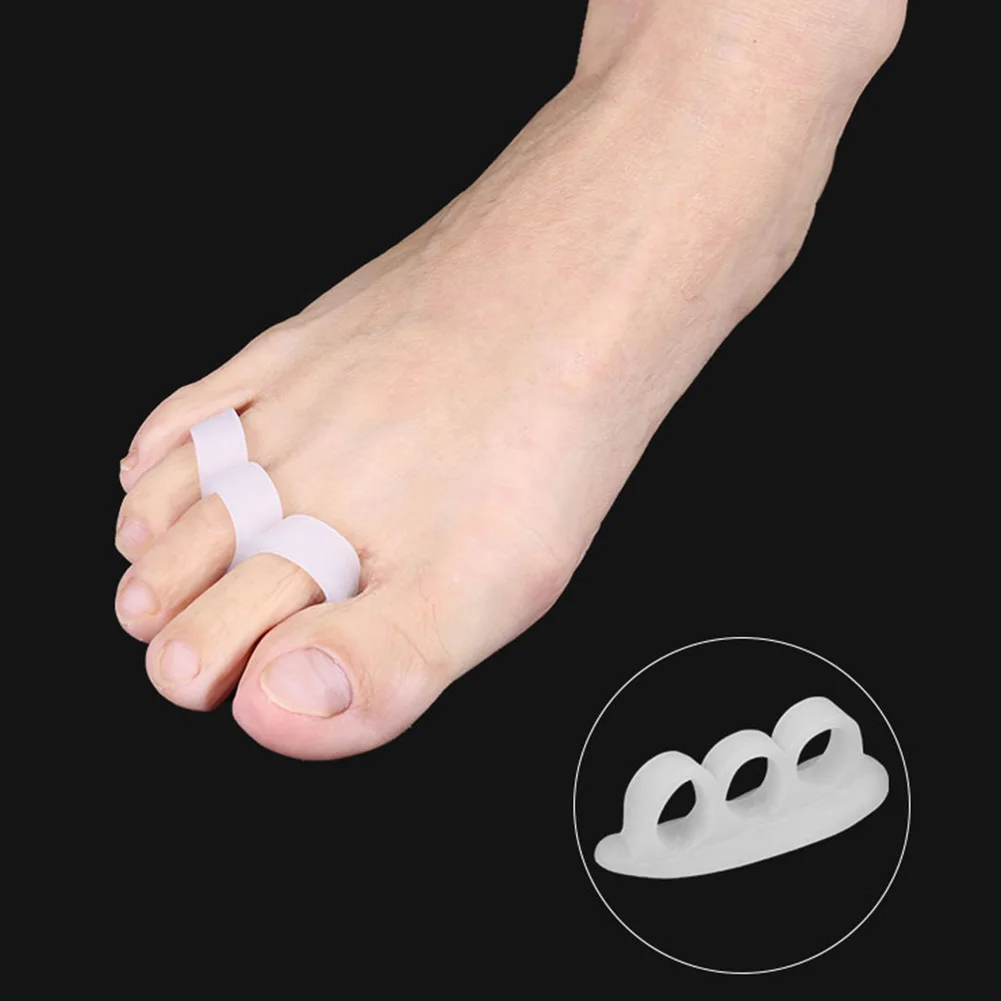 Silicone Toe Straightener Ergonomic 3-Hole Overlapping Toe Corretcor Elastic Bent Toes Straightener Soft for Foot Pain Relief