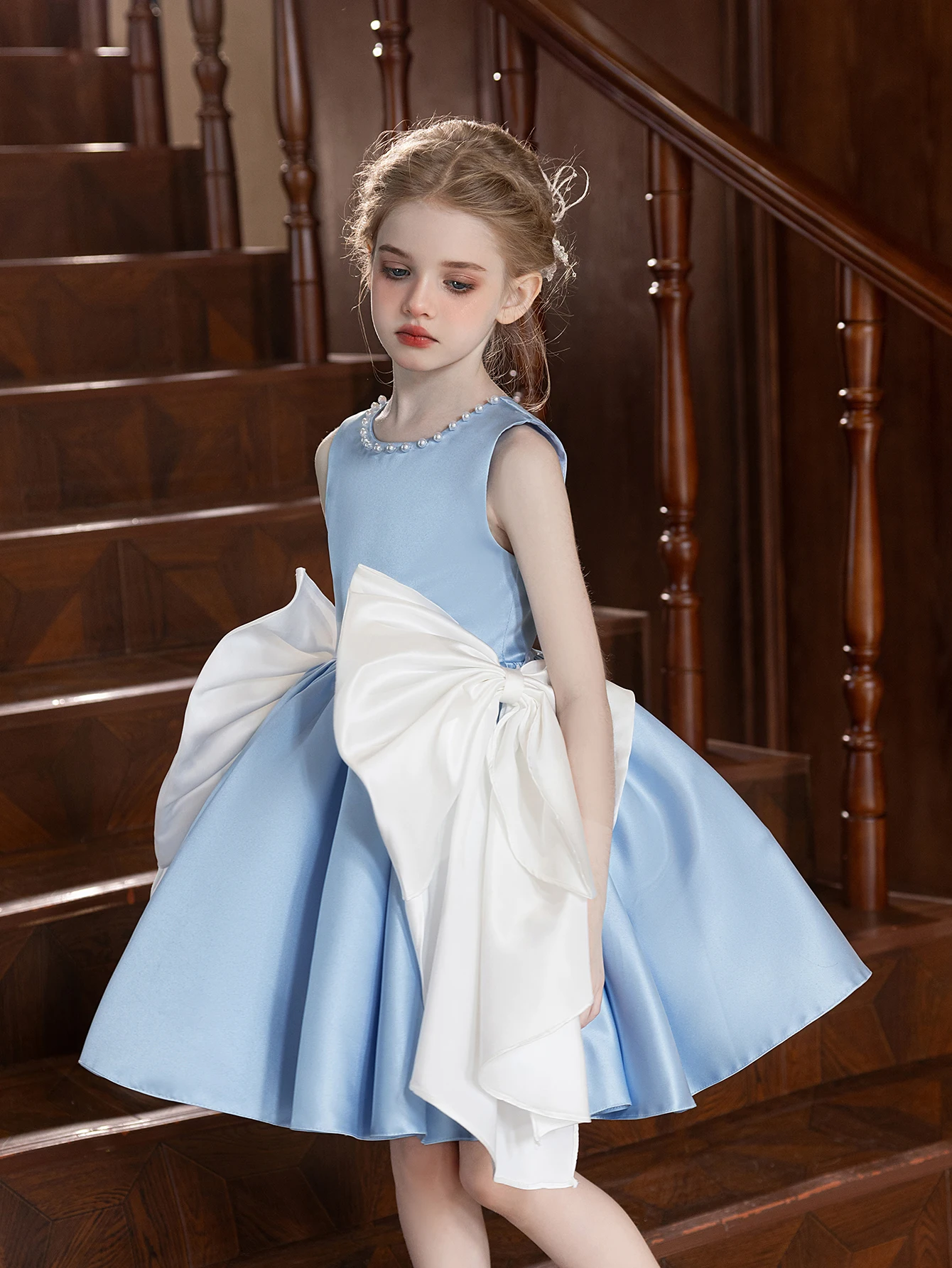 

Light Blue Round Neck Big Bow Dress Suitable For Girls' Parties Weddings Special Occasions And Children's Wear