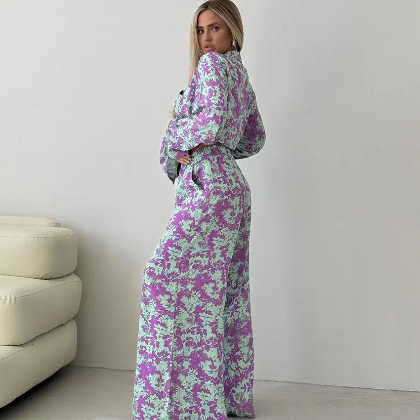 

Свободное нижнее белье с цветочным принтом, длинные брюки, комплект футболок, домашняя одежда, повседневные удобные пижамы для женщин