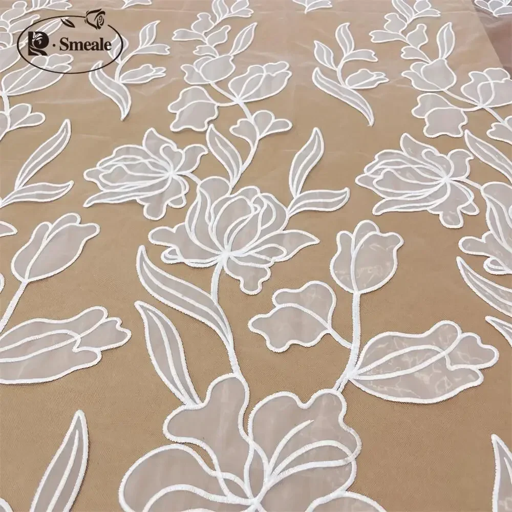 New High-end Design Off White Lace Embroidered Fabric, Hand Sewn DIY Fashion Wedding Dress Fashion Show Lace Fabric RS4358