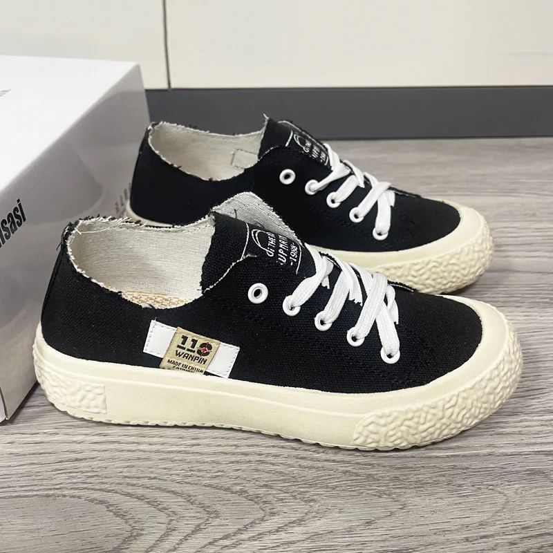 

Модные женские кеды на платформе 2026 года – дышащие кроссовки на массивной подошве со шнуровкой, легкие прогулочные туфли