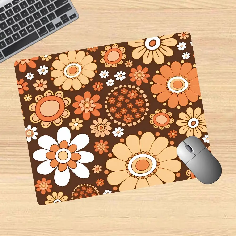 

Orange-colored Flowers Mouse Pad For Small Size Gaming Mouse Pad Gamer Company Keyboard Mouse Mats Carpet Computer Desk Mats