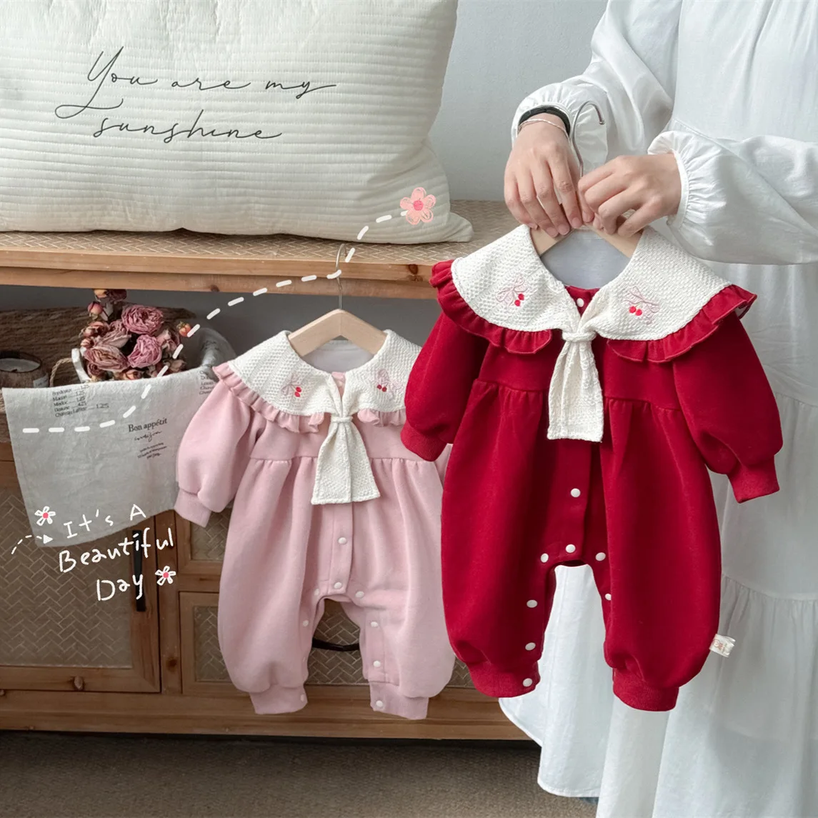Spring and Autumn Sweet and Cute Casual Long Sleeve Doll Collar Rompers Baby Embroidered Bow Rompers