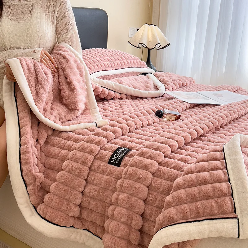 Thick Flannel Edge Wrapped Blanket Solid Color Double-Sided Velvet Leisure Blanket for Home Office All-Season Single Queen Quilt