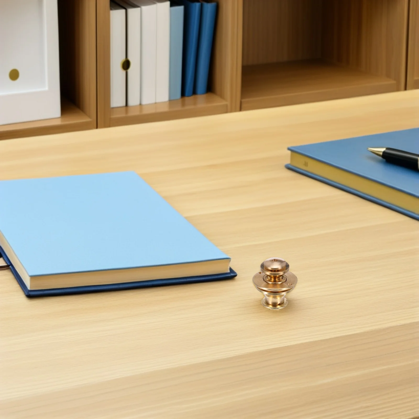 

Spring Snap Buckle Durable Bag Closure Lock Smooth Surface Brass Color Craft Fastener Metal Rivets for Handbags Shoulder