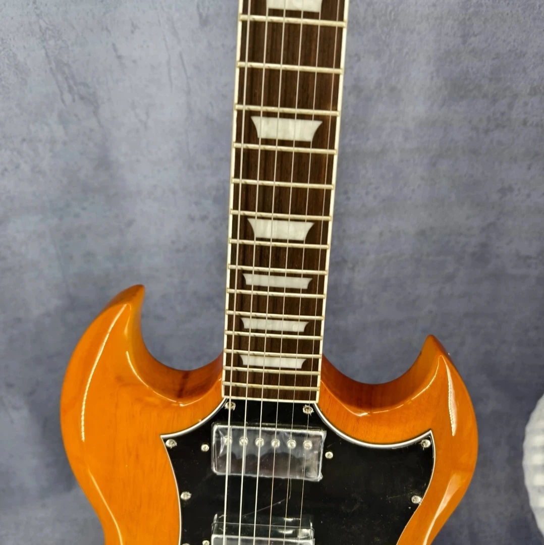 شحن مجاني جيتار كهربائي أصفر SG مع لوحة فريتس سوداء 2H أجهزة فضية لاقط