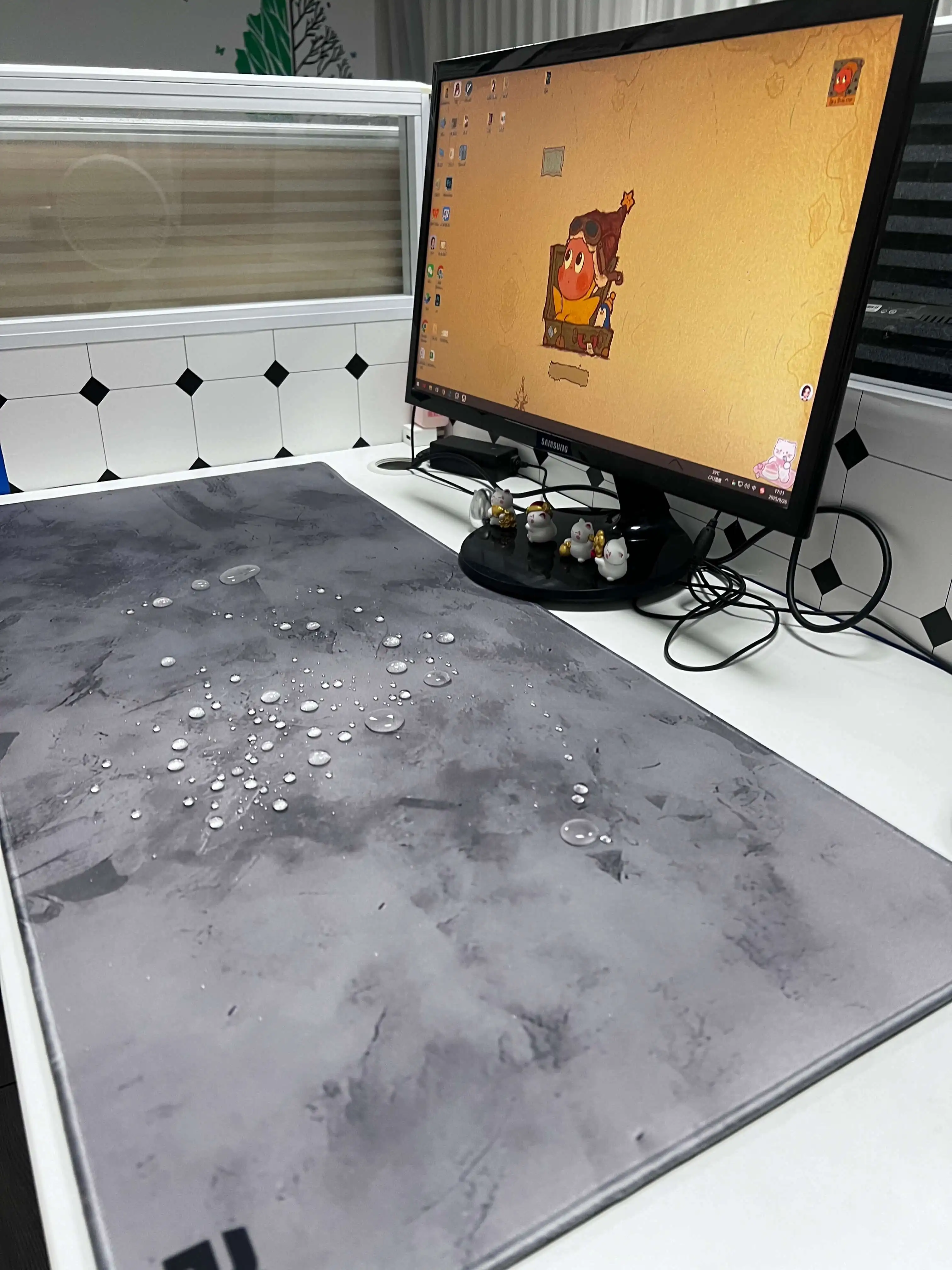 

Waterproof mouse pad Large size game Mouse Pad Rug Deskpad Slipmat Mat Computer Beat Pad Desk Protection