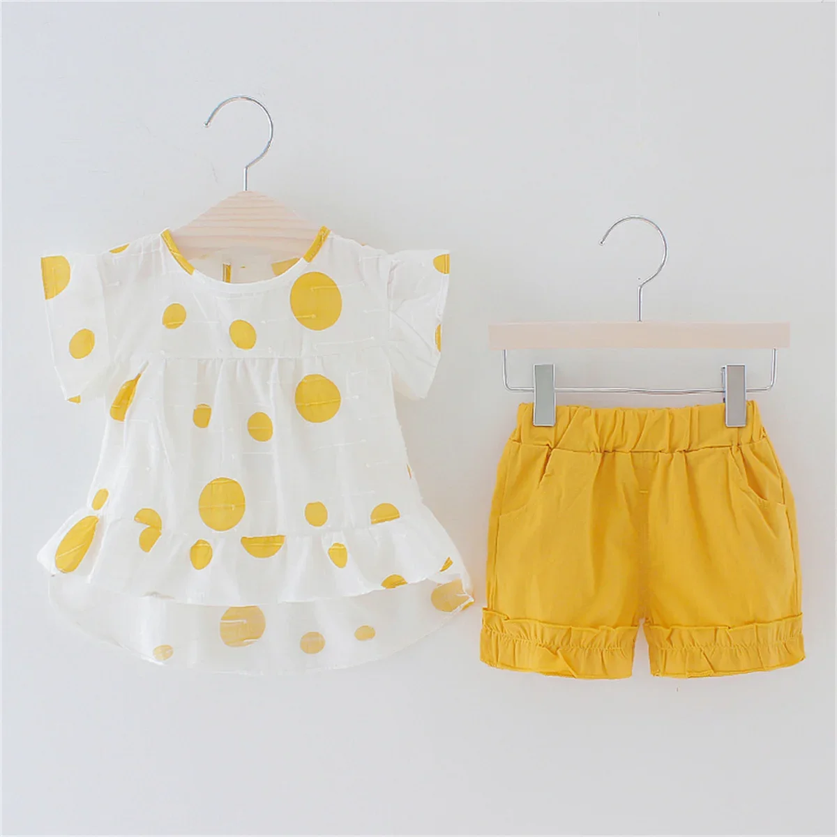 Summer New Baby Girls Two-Piece Set Of Polka Dot Small Flying Sleeve Bloomers Round Neck Sweet Suit Short Sleeve + Pants