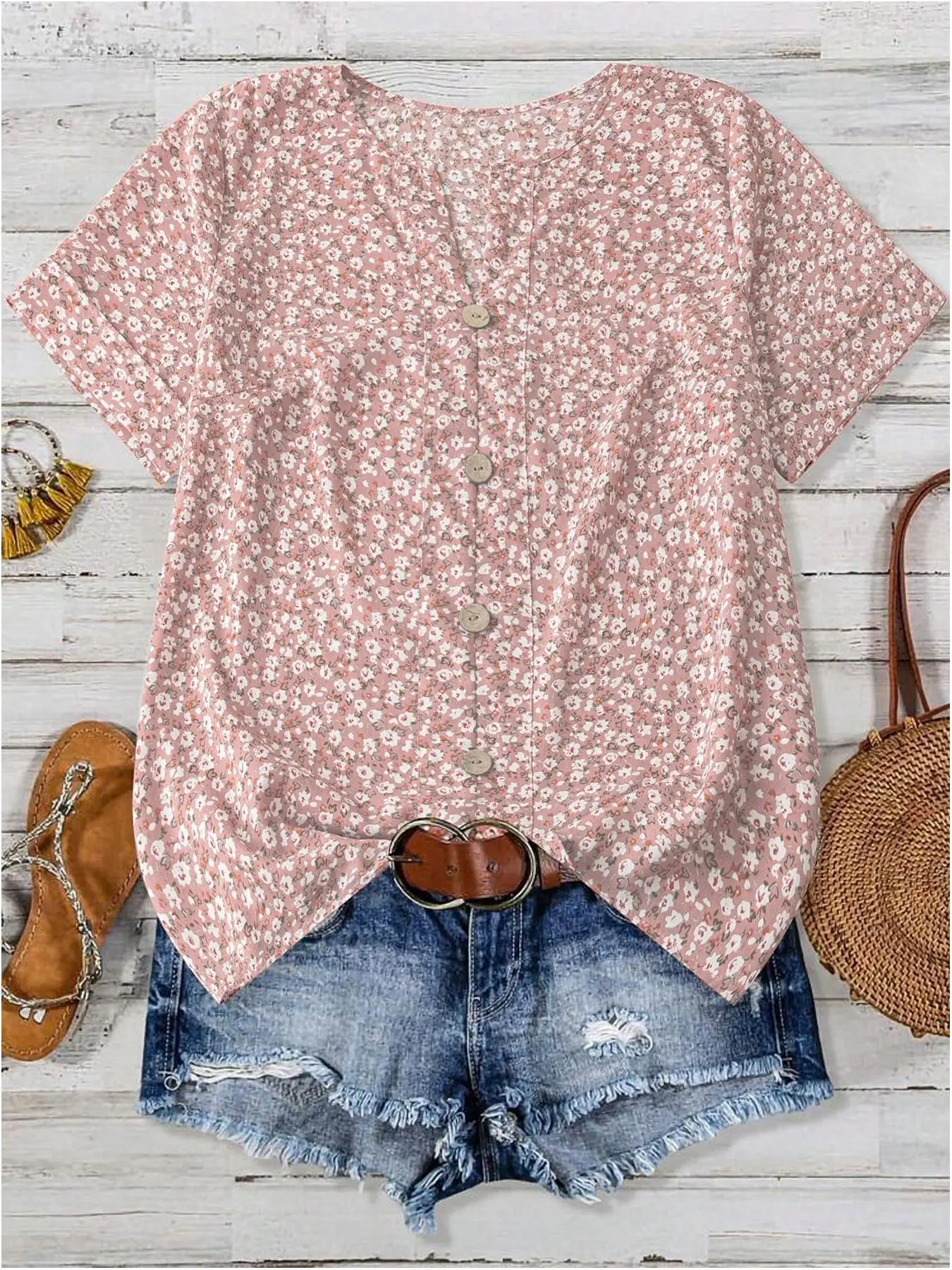 

Women's Fitted Casual Shirt, Summer Kint Fabric, Moderate Thickness, Stylish Ladies Top, Perfect for Daily Wear
