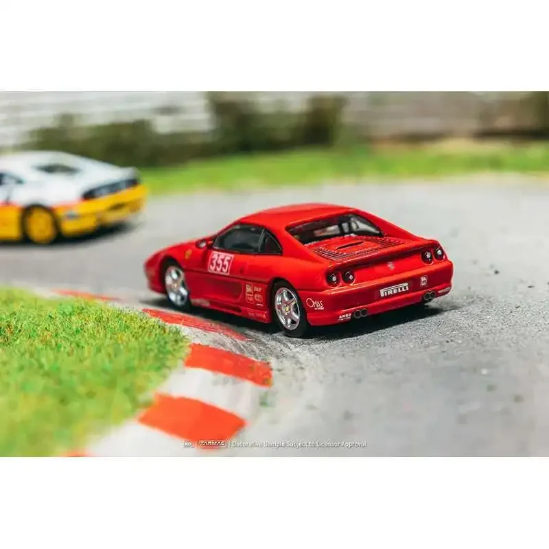 1:64 Tarmac Works Ferrari F355 presentación de desafío Diecast colección de modelos de coches juguete en miniatura
