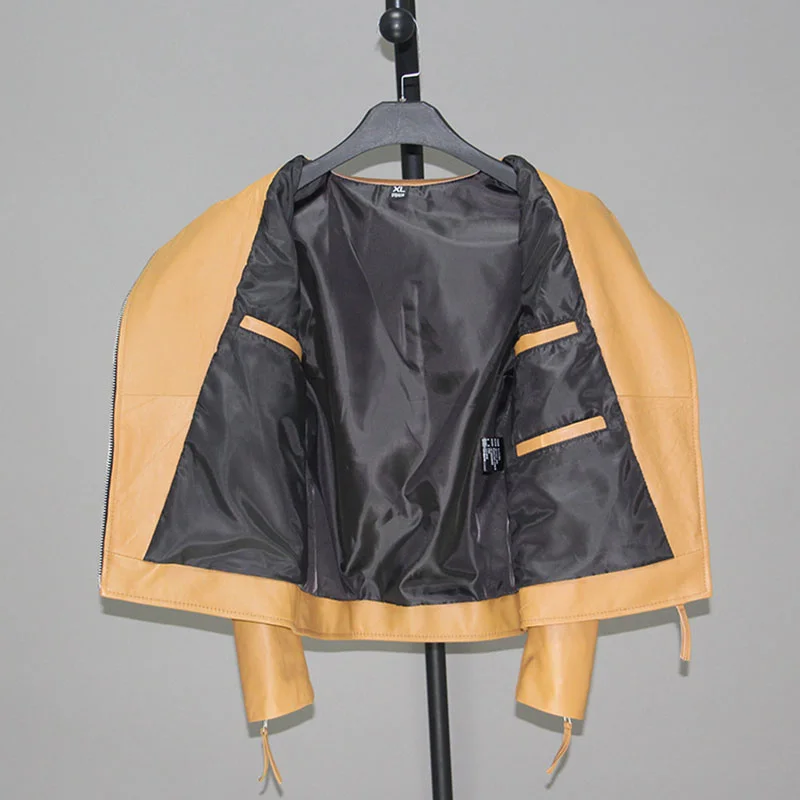 Chaqueta de moto de tela clásica para mujer, abrigo corto ajustado de piel de oveja Real, cuello levantado, con cremallera oblicua, primavera y otoño, 100%