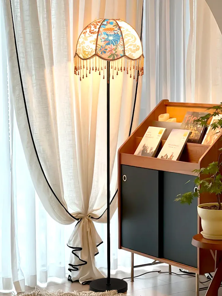 French Retro Led Floor Lamp For Home Decoration Living Room Bedroom Bedside Sofa Fabric Decoration Atmosphere Lighting Fixtures - view 2