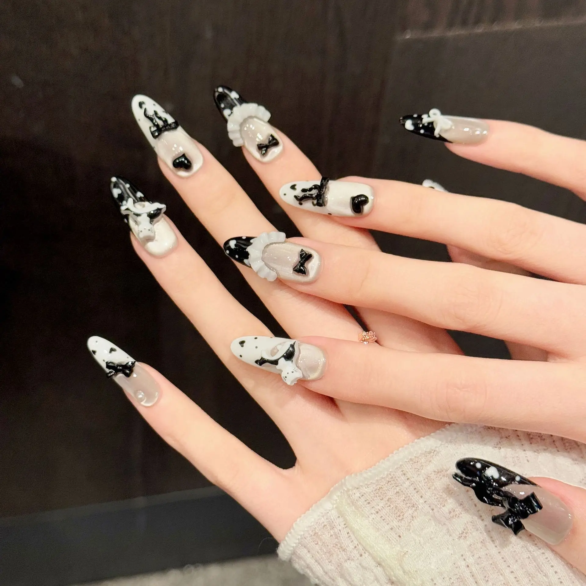 10 Stück handgepresste lange ovale Kunstnägel, schöne künstliche Nägel, schwarz-weißes Katzenauge mit Katzenmotiv, Liebes-Polka-Dots, ideal für Frauen – Detail 2