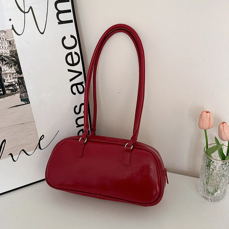 

Stylish Casual Simple Mini Clutch Bag For Leisure Business Women In Solid Color With Trendy Letter Logo