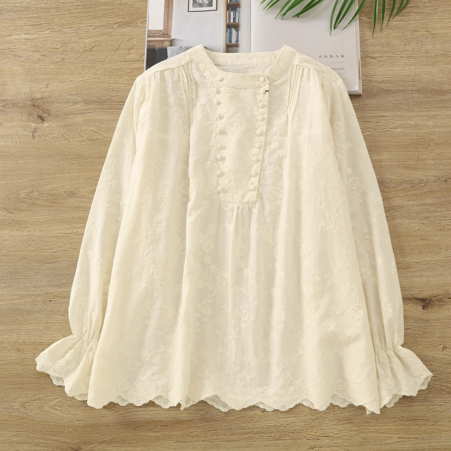 

Women elegant shirts 100% cotton white beige lace embroider shirt office wear woman original chic long sleeeve tops