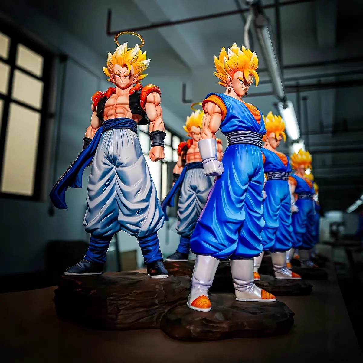 ドラゴンボール超 プレミアムプライズフィギュア：最強のスーパーベジット ベジータ 超サイヤ人 スタチューモデル デスクトップデコレーショントイ