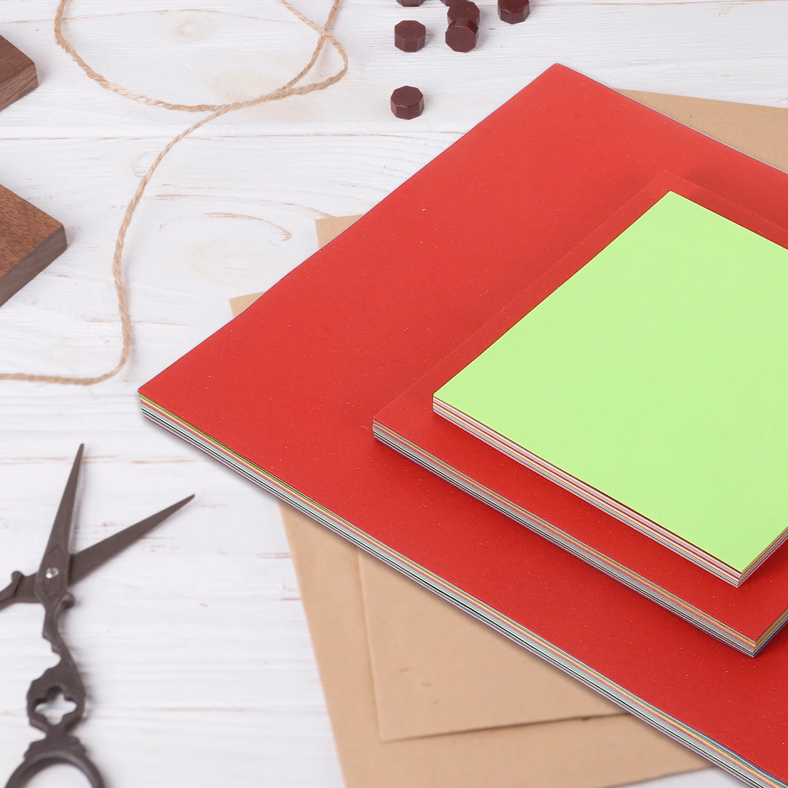 300Pcs Colored Craft Paper Sheets Double Sided Bright Origami Paper for DIY Handicrafts Folding Art Projects Supplies