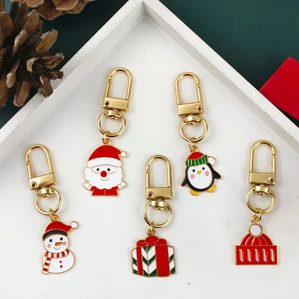 New Mixed Christmas Keychain Cute Santa Claus Deer Candy Pendant Keychain For Girls Kids Bags Decor Xmacs New Year Party Gift