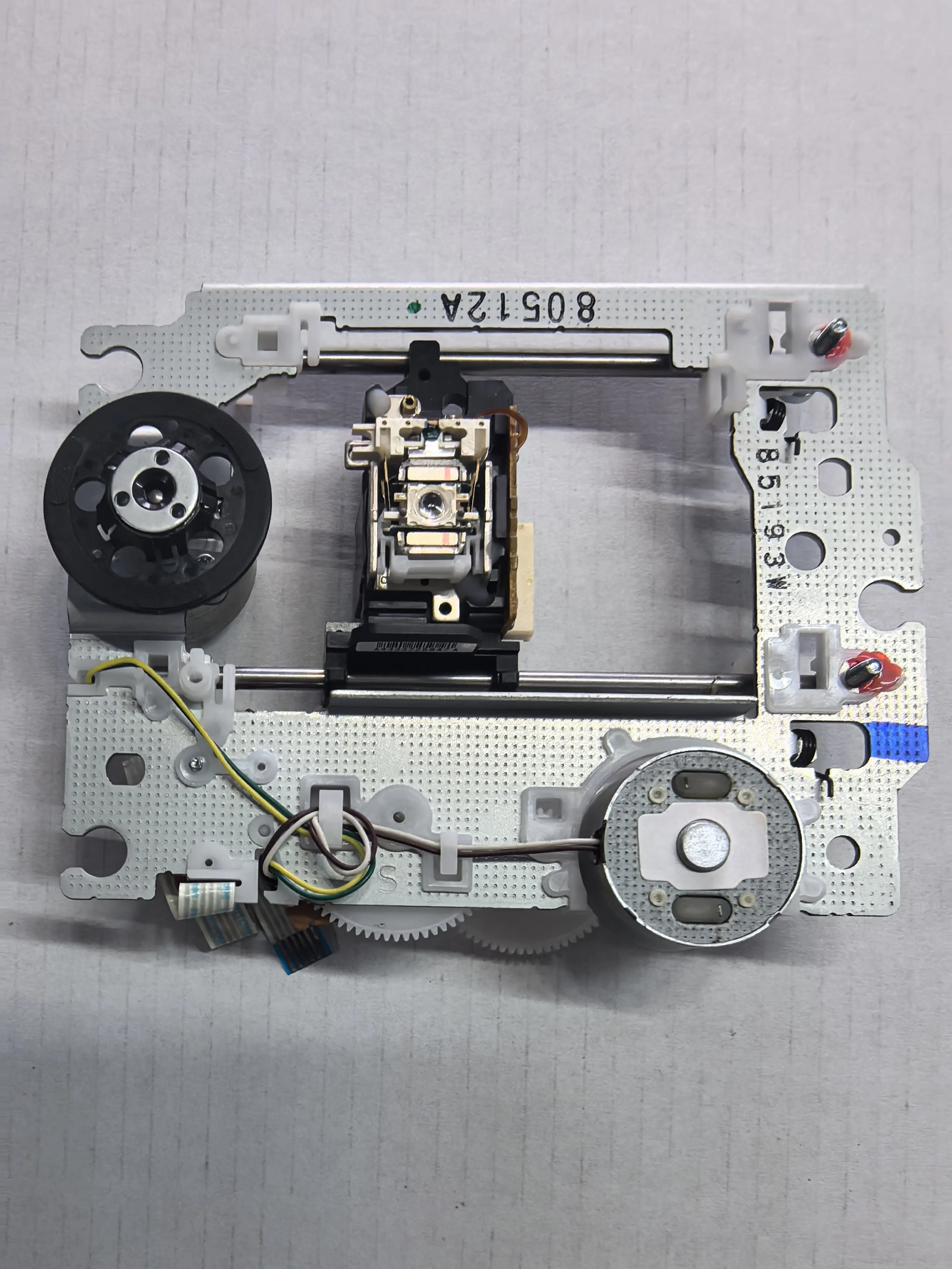 

Лазерная головка Owx8064orion для Pioneer DV-300/DV-310/DV-393/DV-400V-G/DV420-G