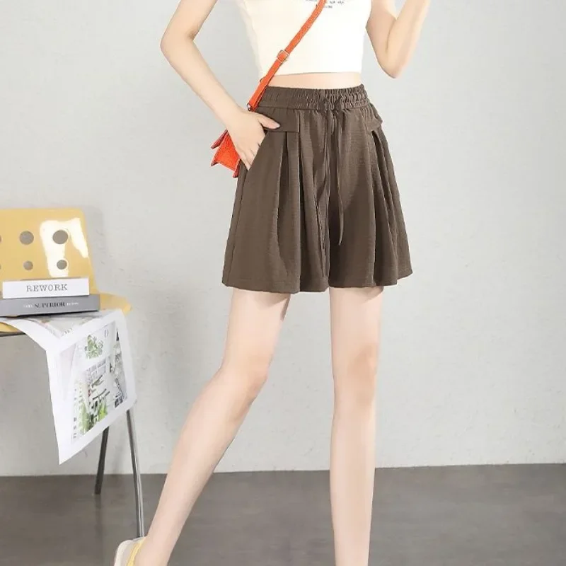 شورت نسائي على شكل حرف a ثنى واسع الساق من الحرير الجليدي ملابس خروج مريحة يومية كل مباراة صيفية غير رسمية برباط أنيقة شعبية Y2k Ins