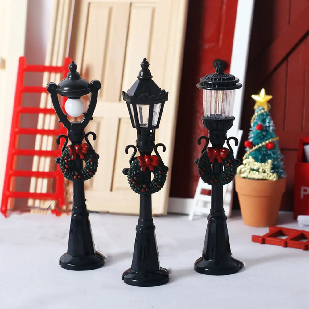 2Pcs Mini Street Lamp Simulation Lights for Mini House Desktop Garden Scene Lighting Decor Street Lamp Models House Supply