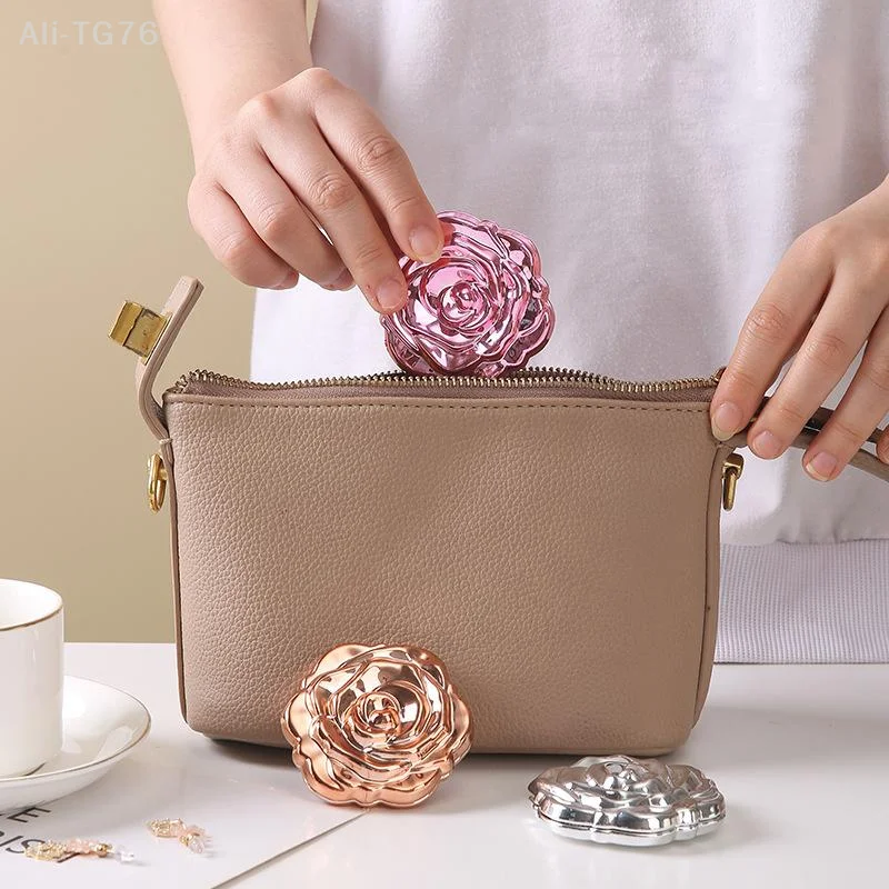 Mini espejo portátil con flor de rosa retro, espejo de maquillaje de bolsillo compacto de doble cara, herramienta de belleza cosmética para regalo de espejo de mano