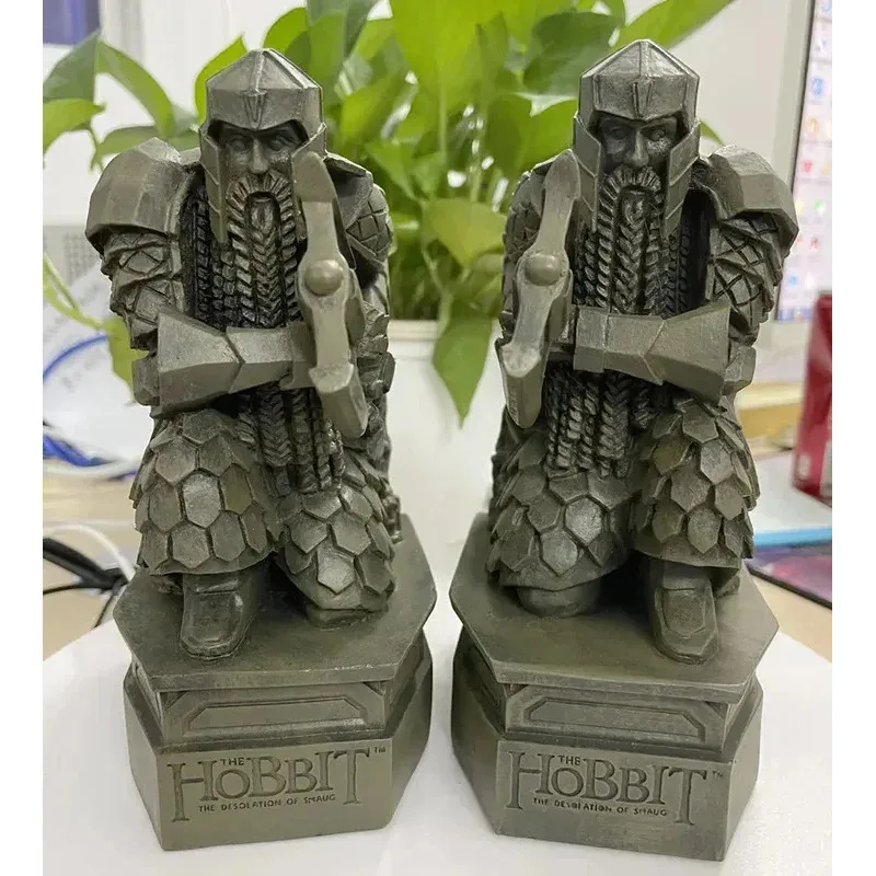 

[VIP] 2Pcs/Lot Lord Erebor Door The Lonely Mountain Dwarves Warrior Figures Statue Model Home Decor Bookshel MN5