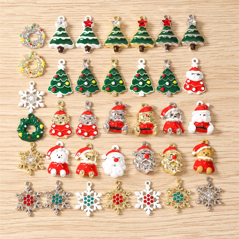 5 Stück Niedliche Gemischte Emaille-Anhänger mit Weihnachtsmotiven: Schneeflocke, Baum, Weihnachtsmann für Schmuckherstellung, Halsketten, Ohrringe, DIY-Basteleien und Geschenke