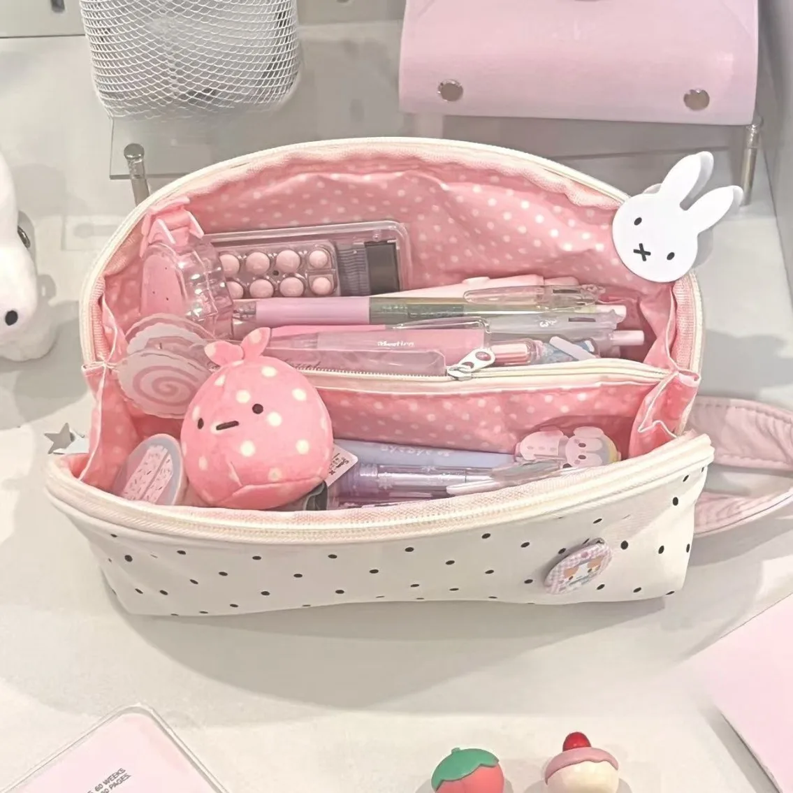 Large Capacity Polka Dot Pencil Pouch for Girls – Cute Shell Shape Stationery Organizer Bag, Multi-Compartment Pen Case for School Supplies, Back to School Gift